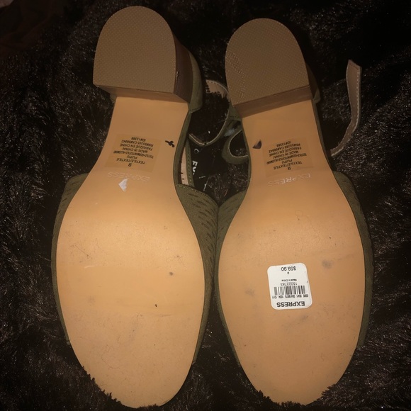 Block Heeled Sandals🎈Host Pick🎈 - Picture 2 of 6